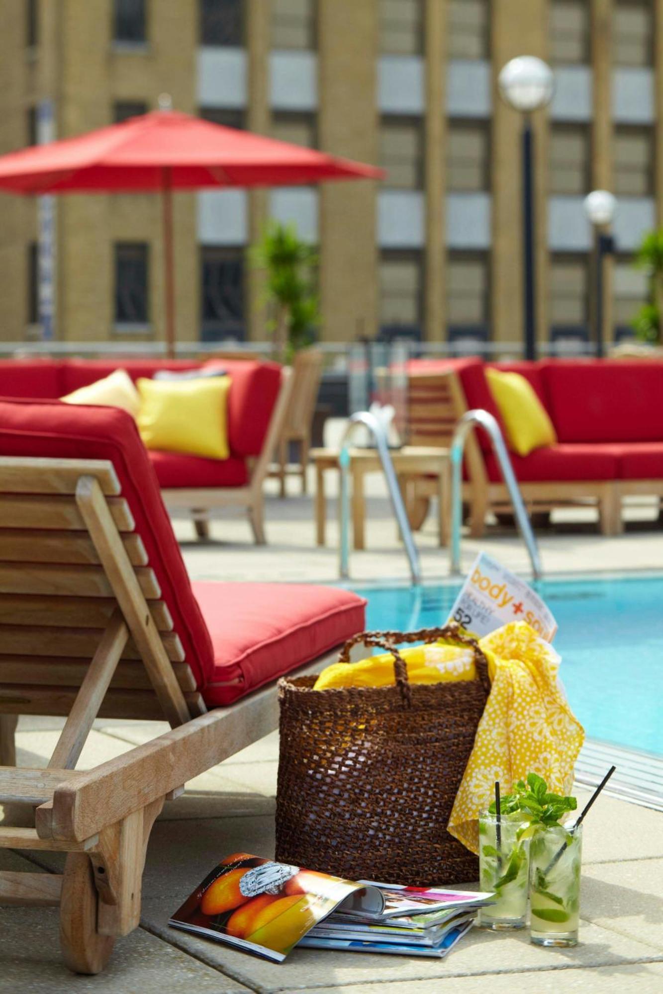 Renaissance Columbus Downtown Hotel Exterior photo