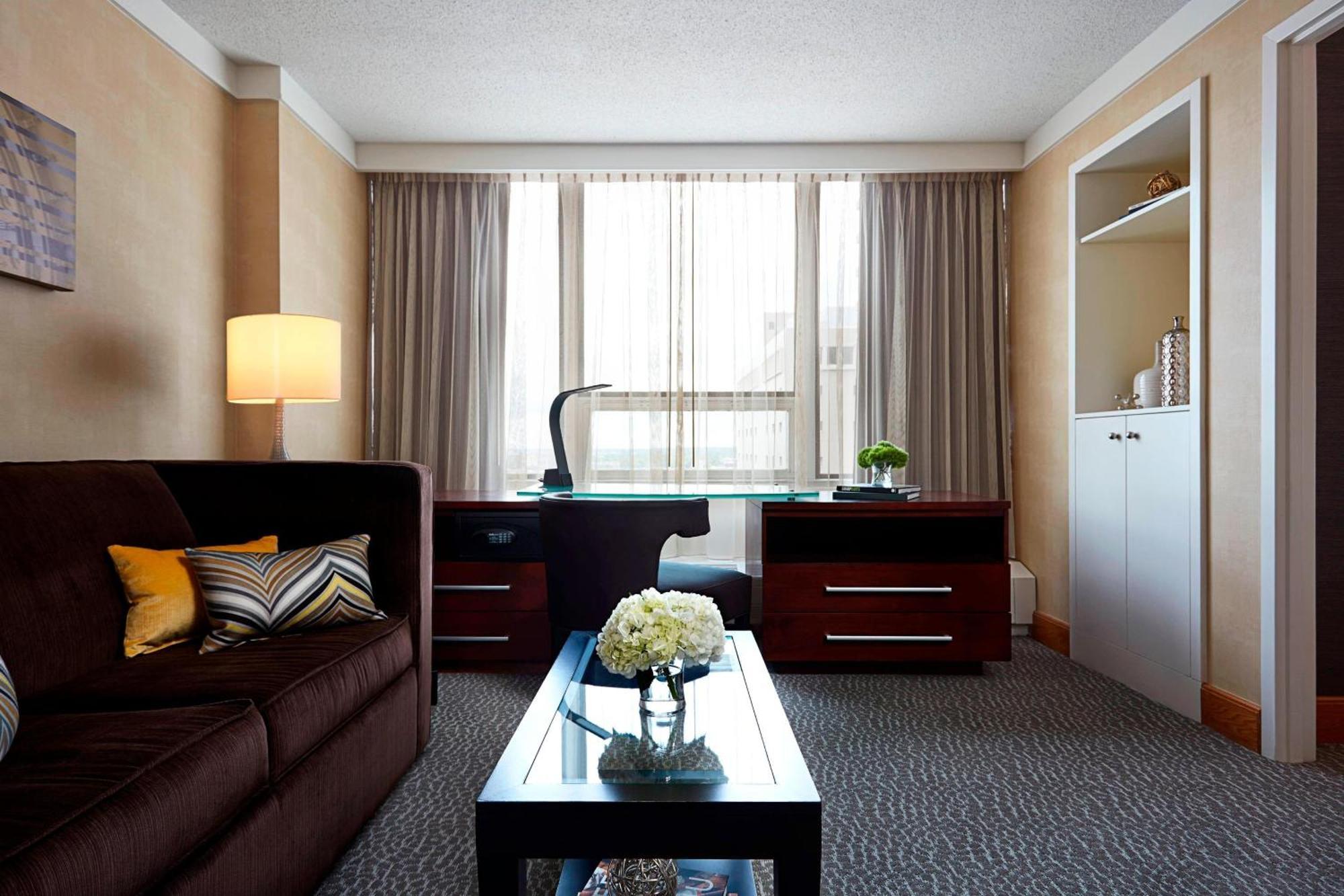 Renaissance Columbus Downtown Hotel Exterior photo